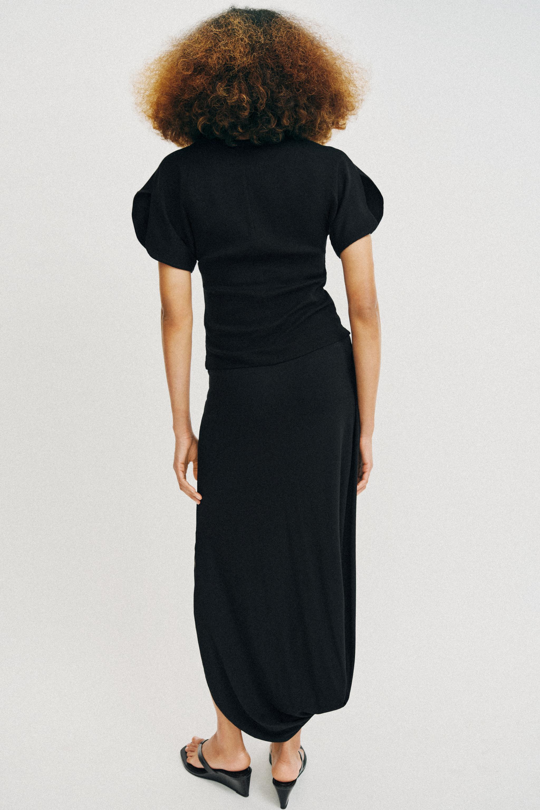 BALLOON SLEEVE TOP